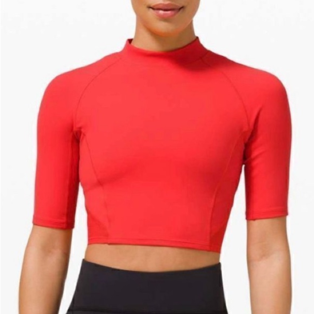 Lululemon Everlux And Mesh Cropped Short Sleeve Top